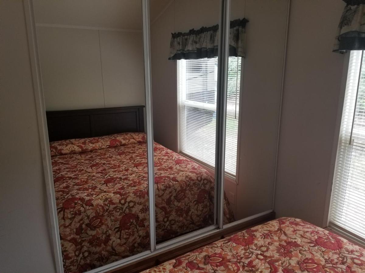 Paradise Cove Rv Resort & Marina Wheeler Екстериор снимка